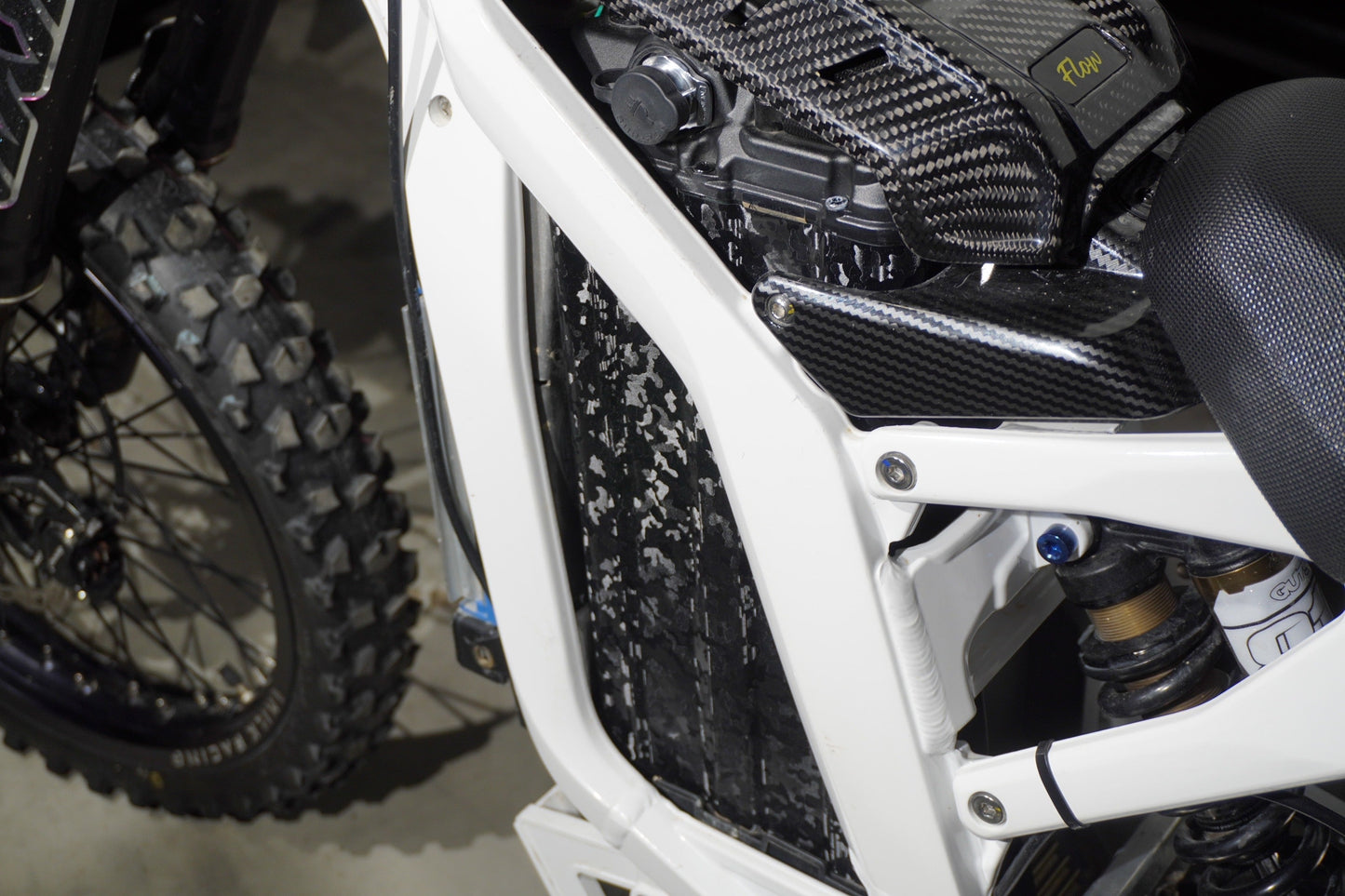 E-MOTO ShadowSlate Black CAMOUFLAGE Wrap